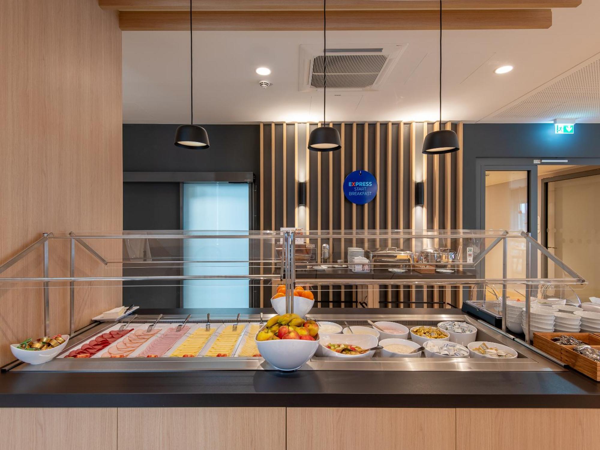 Holiday Inn Express Heilbronn By Ihg Dış mekan fotoğraf